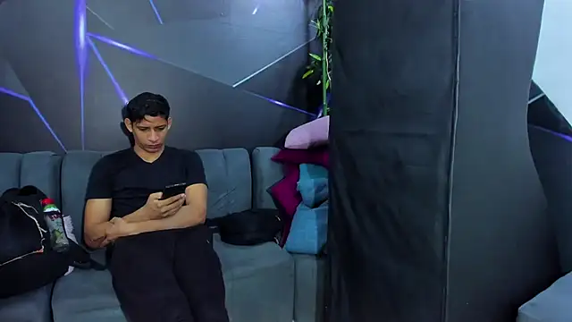 playsgirlhot online show from February 6, 2026, 11:45 pm