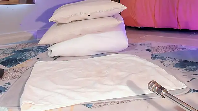 Eilin clio online show from March 8, 2025, 7:42 pm