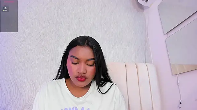 Snapshot of kayna_gomez chatting on September 30, 2025, 7:31 pm kayna gomez online show from September 30, 2025, 7:31 pm