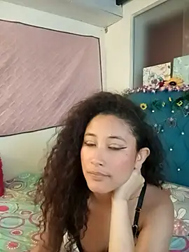 Snapshot of Milkdulce1 chatting on April 4, 2026, 3:18 pm Milkdulce1 online show from April 4, 2026, 3:18 pm