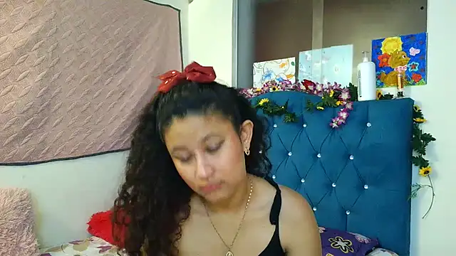 Snapshot of Milkdulce1 chatting on March 24, 2026, 1:44 pm Milkdulce1 online show from March 24, 2026, 1:44 pm