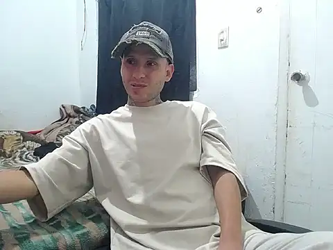 Snapshot of esjrobles chatting on October 13, 2025, 12:29 pm esjrobles online show from October 13, 2025, 12:29 pm