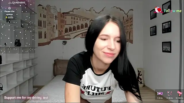 Snapshot of KarolinaBlacks chatting on November 8, 2025, 6:39 am KarolinaBlacks online show from November 8, 2025, 6:39 am