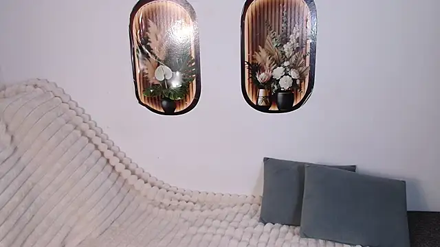 Snapshot of bellaa_love_ chatting on April 22, 2026, 12:06 am bellaa love online show from April 22, 2026, 12:06 am
