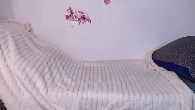 Snapshot of bellaa_love_ chatting on March 23, 2026, 12:22 am bellaa love online show from March 23, 2026, 12:22 am