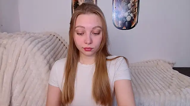 Snapshot of bellaa_love_ chatting on April 14, 2026, 12:26 am bellaa love online show from April 14, 2026, 12:26 am