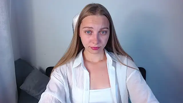 Snapshot of bellaa_love_ chatting on July 15, 2026, 12:17 am bellaa love online show from July 15, 2026, 12:17 am