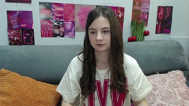 Snapshot of MilanaRoza chatting on May 21, 2026, 5:05 am MilanaRoza online show from May 21, 2026, 5:05 am
