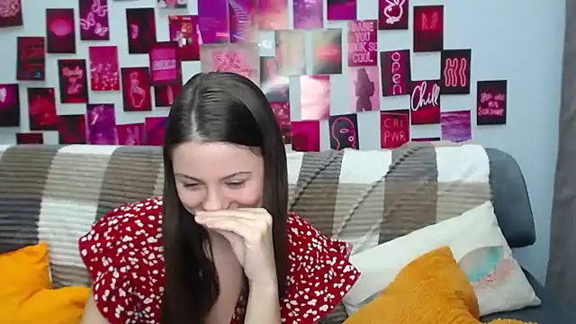 Snapshot of MilanaRoza chatting on March 6, 2025, 5:00 pm MilanaRoza online show from March 6, 2025, 5:00 pm