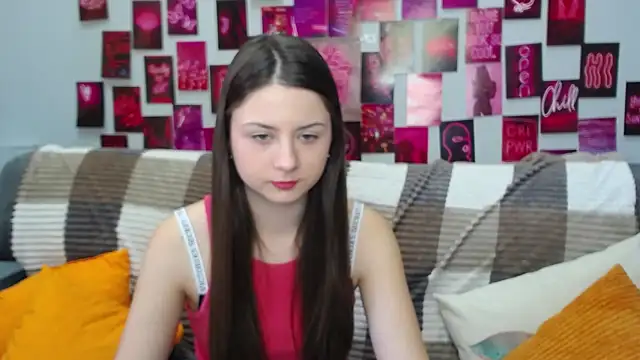 Snapshot of MilanaRoza chatting on March 8, 2025, 5:49 am MilanaRoza online show from March 8, 2025, 5:49 am