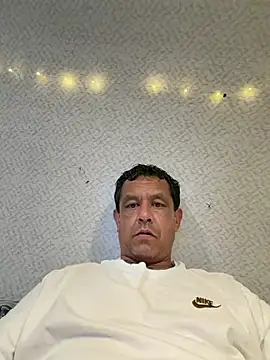 Snapshot of ryansingleton5092 chatting on June 5, 2026, 5:45 am ryansingleton5092 online show from June 5, 2026, 5:45 am