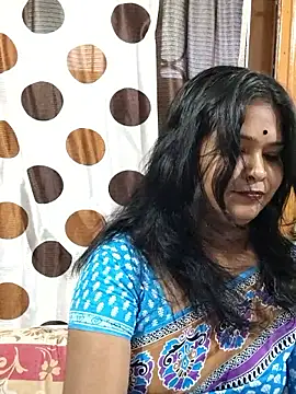 yoursweety09 online show from October 14, 2025, 8:26 am