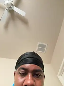 Snapshot of cumwatch3376 chatting on October 23, 2025, 1:21 pm cumwatch3376 online show from October 23, 2025, 1:21 pm