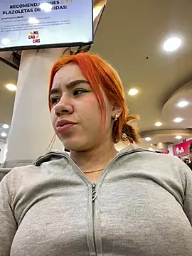 Snapshot of Im_Valen_Cute chatting on February 24, 2025, 6:58 pm Im Valen Cute online show from February 24, 2025, 6:58 pm