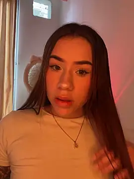 Snapshot of Im_Valen_Cute chatting on November 29, 2025, 8:20 pm Im Valen Cute online show from November 29, 2025, 8:20 pm