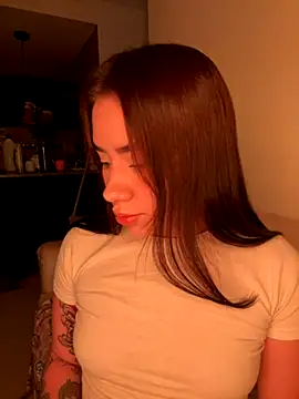 Snapshot of Im_Valen_Cute chatting on September 25, 2025, 1:44 am Im Valen Cute online show from September 25, 2025, 1:44 am