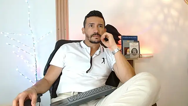 Reiko 85  online show from January 11, 2026, 2:57 pm