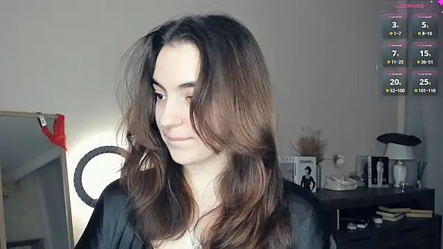 DracosMoon online show from October 22, 2025, 7:08 am