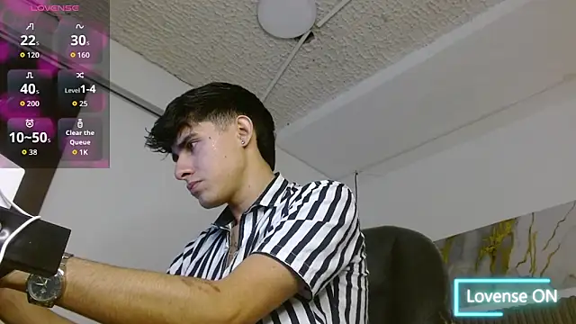 Dyla n18 online show from February 14, 2026, 8:20 pm