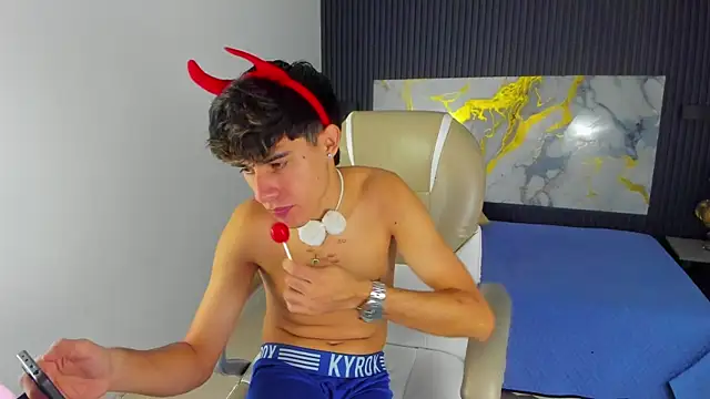 Dyla n18 online show from January 9, 2026, 8:38 pm