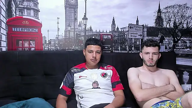 Snapshot of threesome_sexy_hot chatting on January 14, 2025, 10:06 am threesome sexy hot online show from January 14, 2025, 10:06 am