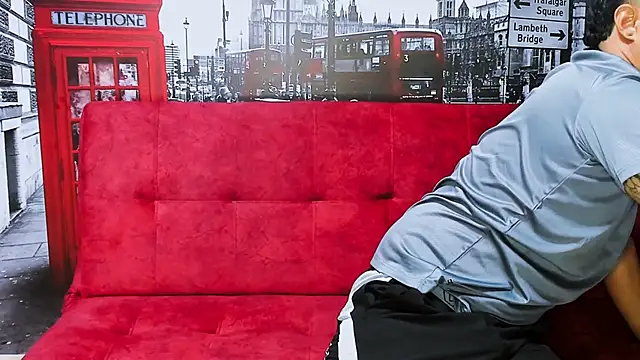 Snapshot of threesome_sexy_hot chatting on February 14, 2025, 10:06 am threesome sexy hot online show from February 14, 2025, 10:06 am