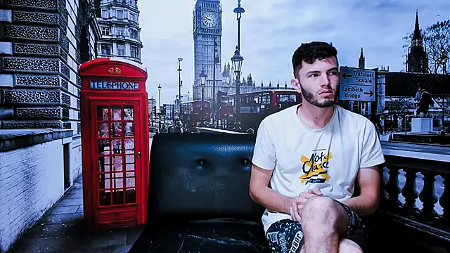 Snapshot of threesome_sexy_hot chatting on January 19, 2025, 10:17 am threesome sexy hot online show from January 19, 2025, 10:17 am