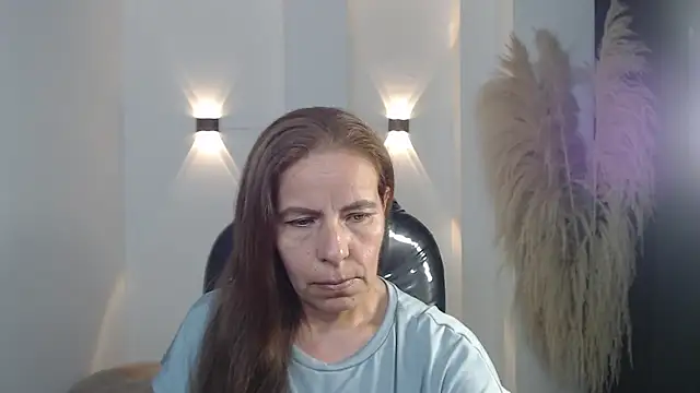 Snapshot of Milf_karlye chatting on January 6, 2026, 1:53 am Milf karlye online show from January 6, 2026, 1:53 am