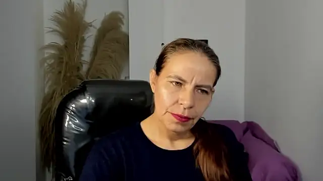 Milf karlye online show from April 18, 2026, 2:36 am