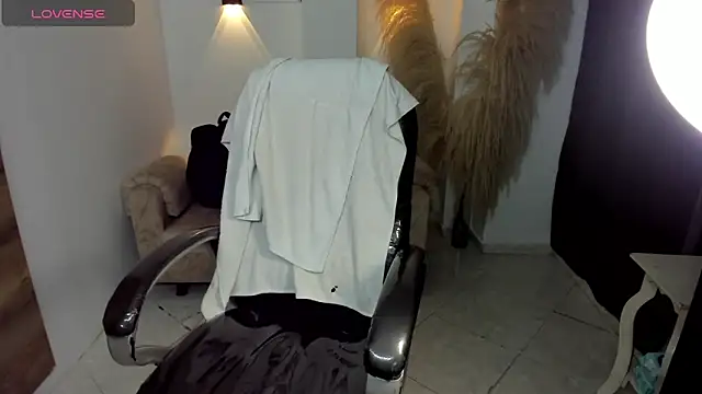 Snapshot of Milf_karlye chatting on February 6, 2026, 3:02 am Milf karlye online show from February 6, 2026, 3:02 am