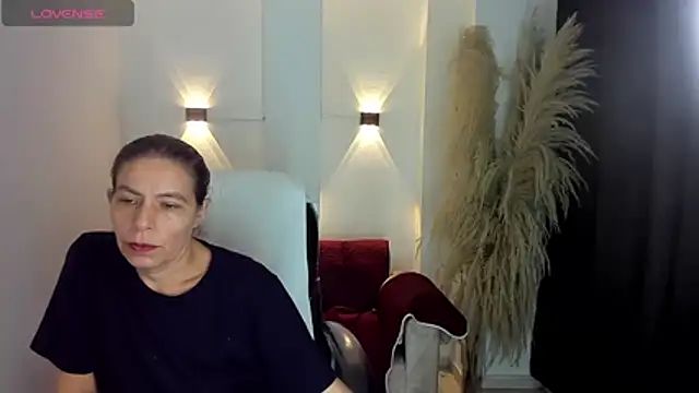 Snapshot of Milf_karlye chatting on June 22, 2026, 9:28 am Milf karlye online show from June 22, 2026, 9:28 am