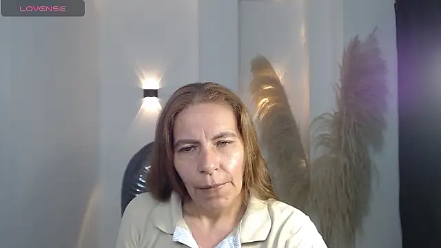 Snapshot of Milf_karlye chatting on January 15, 2026, 1:31 am Milf karlye online show from January 15, 2026, 1:31 am