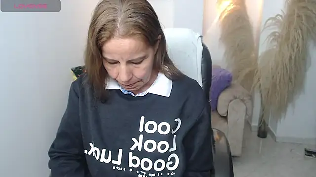 Snapshot of Milf_karlye chatting on January 17, 2026, 1:42 am Milf karlye online show from January 17, 2026, 1:42 am