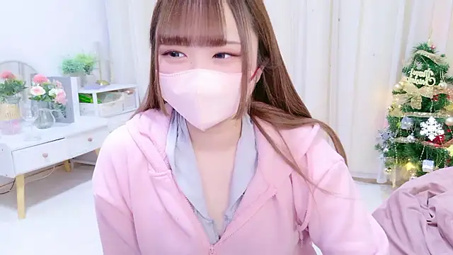 Snapshot of MAIKA_pyon chatting on December 17, 2025, 5:18 pm MAIKA pyon online show from December 17, 2025, 5:18 pm