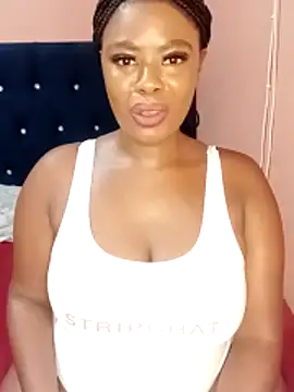 Luciouslips00 online show from March 6, 2026, 2:12 pm