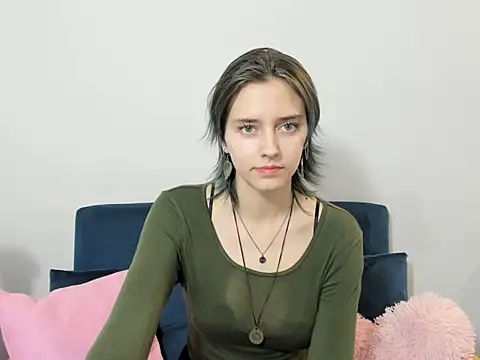 DevineNatalie online show from December 30, 2024, 7:53 pm