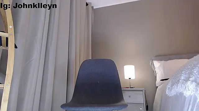 Snapshot of jonhklleyn chatting on June 4, 2026, 8:35 pm jonhklleyn online show from June 4, 2026, 8:35 pm