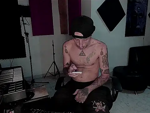 patrik tattoo  online show from November 24, 2025, 2:11 am