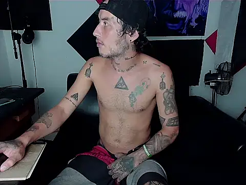 patrik tattoo  online show from September 21, 2025, 8:58 pm