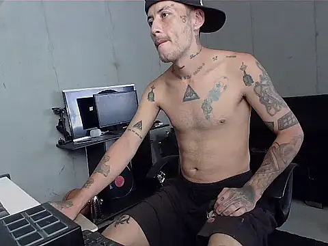 patrik tattoo  online show from February 7, 2026, 4:15 pm