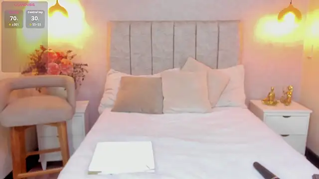 tutu milf online show from December 5, 2025, 7:12 pm