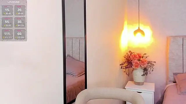 tutu milf online show from December 13, 2025, 8:04 pm