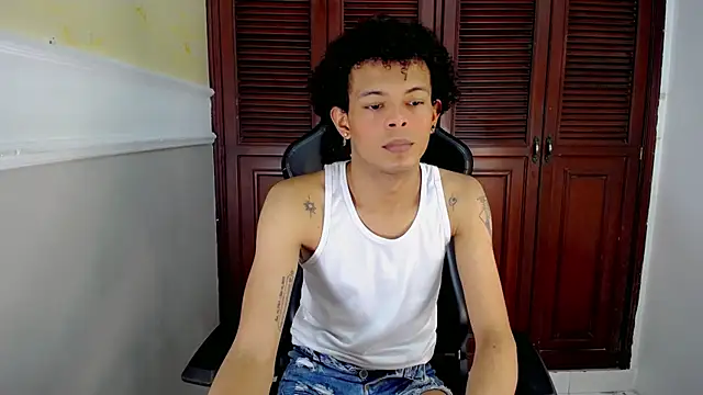 Snapshot of rose_Skinny_ chatting on September 28, 2025, 10:28 pm rose Skinny  online show from September 28, 2025, 10:28 pm