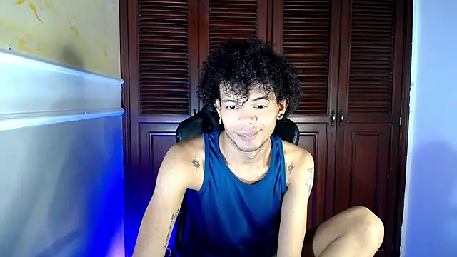 Snapshot of rose_Skinny_ chatting on October 3, 2025, 6:42 pm rose Skinny  online show from October 3, 2025, 6:42 pm