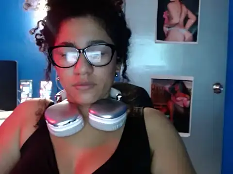 bellacrespalatina online show from November 8, 2025, 1:31 am