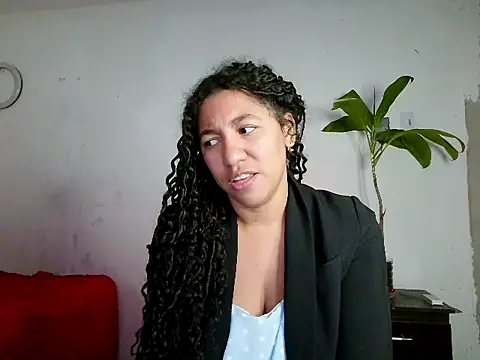 Snapshot of bellacrespalatina chatting on July 28, 2026, 6:20 pm bellacrespalatina online show from July 28, 2026, 6:20 pm