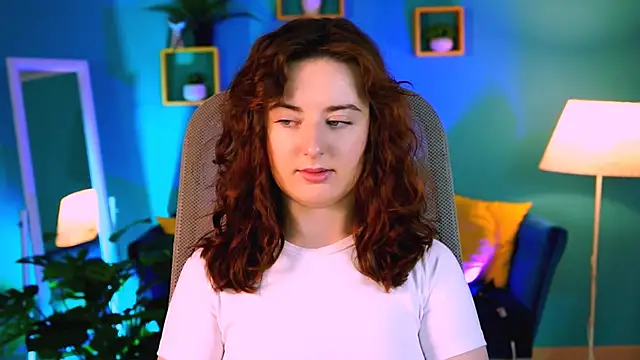 Snapshot of AnnTerry_ chatting on November 16, 2025, 8:41 am AnnTerry online show from November 16, 2025, 8:41 am