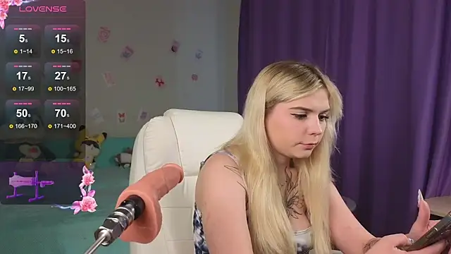 Snapshot of Kate_Legend chatting on November 2, 2025, 3:44 am Kate Legend online show from November 2, 2025, 3:44 am