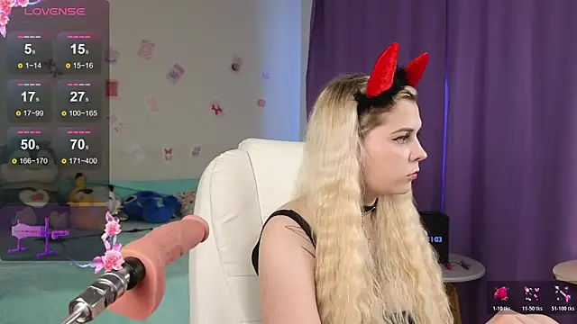 Snapshot of Kate_Legend chatting on November 15, 2025, 4:05 am Kate Legend online show from November 15, 2025, 4:05 am