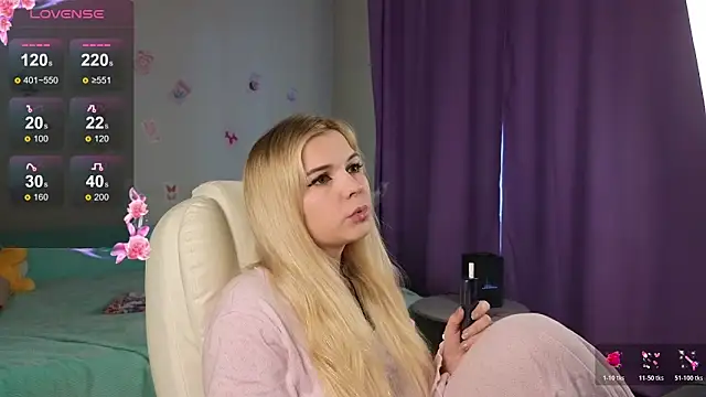 Kate Legend online show from February 10, 2026, 4:55 am